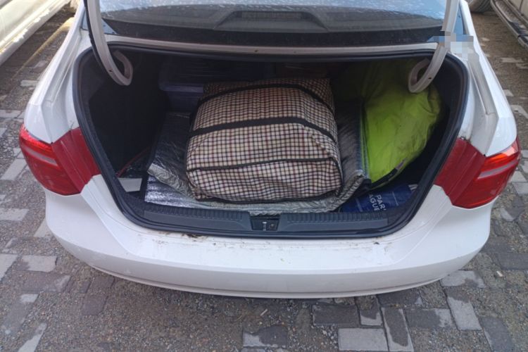 Used Volkswagen Jetta 2015 1.6L Manual Fashion Edition Trunk