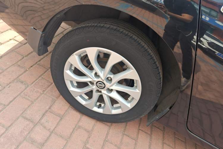 Used Nissan Sylphy 2016 1.6XE CVT Comfort Edition Right Rear Wheel Hub