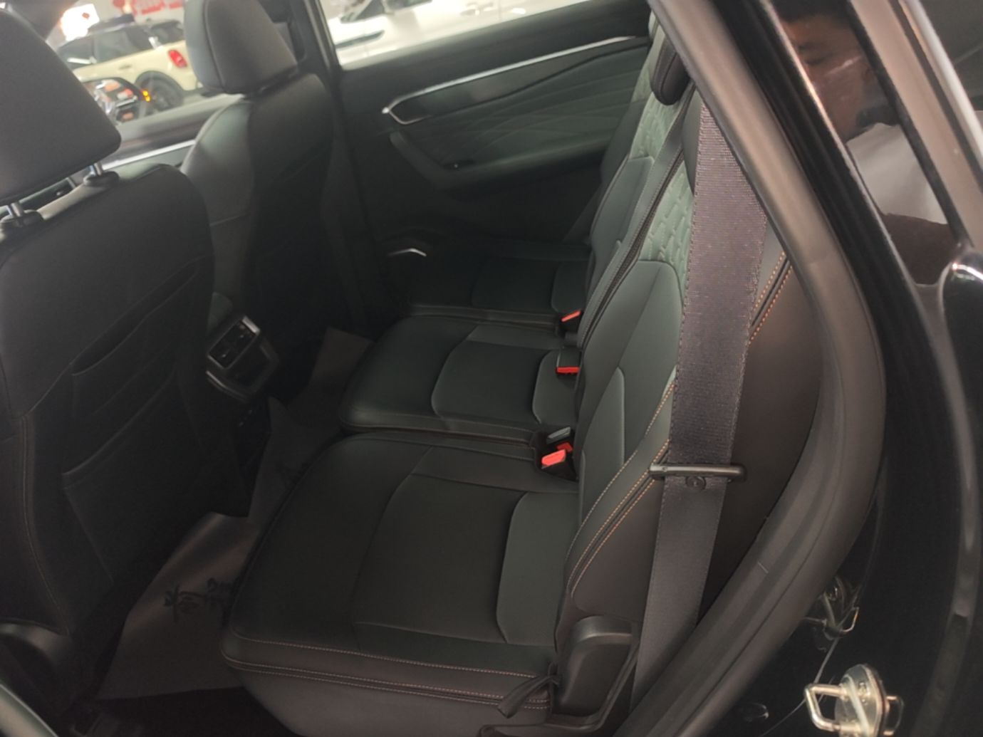 Geely Auto Haoyue L 2024 2.0T DCT Prestige Version — снимка 20