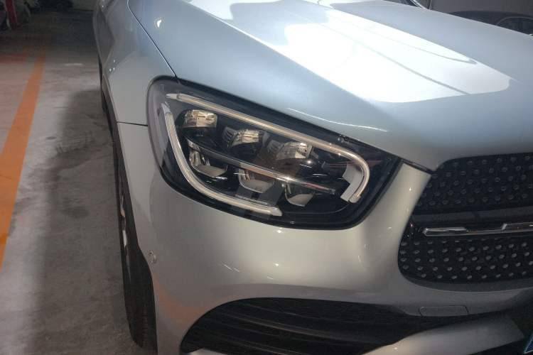 Used Mercedes-Benz GLC Coupe 2023 GLC 260 4MATIC Coupe SUV Right Front Headlight