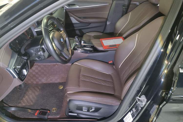 Used BMW 5 Series 2023 Restyled 530Li Leading Edition M Sport Package