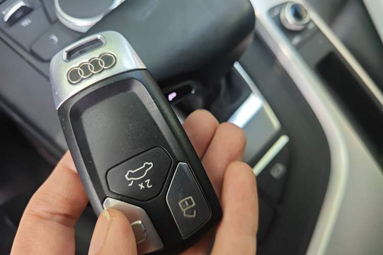 Used Audi A5 2019 Sportback 40 TFSI Fashion Model Vehicle Key