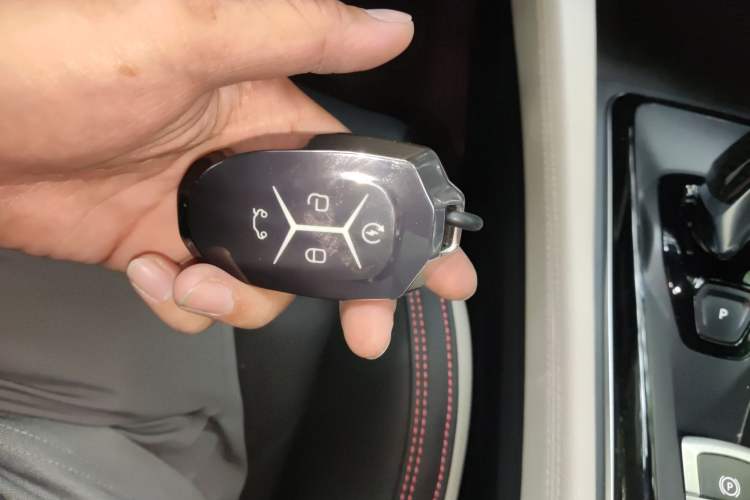 Used Lynk & Co 02 2019 1.5T DCT Two-Wheel Drive Shine Pro Edition China VI Standard
