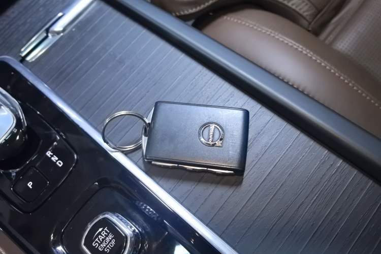 Used Volvo XC90 2023 B6 Zhiya Luxury 7-Seater
