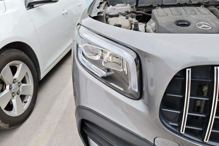 Used Mercedes-Benz GLB 2021 GLB 200 Fashion Model Right Front Headlight