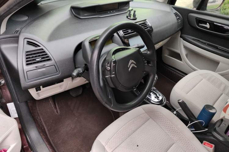 Used Citroen C-Quatre 2013 Sedan 1.6L Automatic Prestige Model Steering Wheel