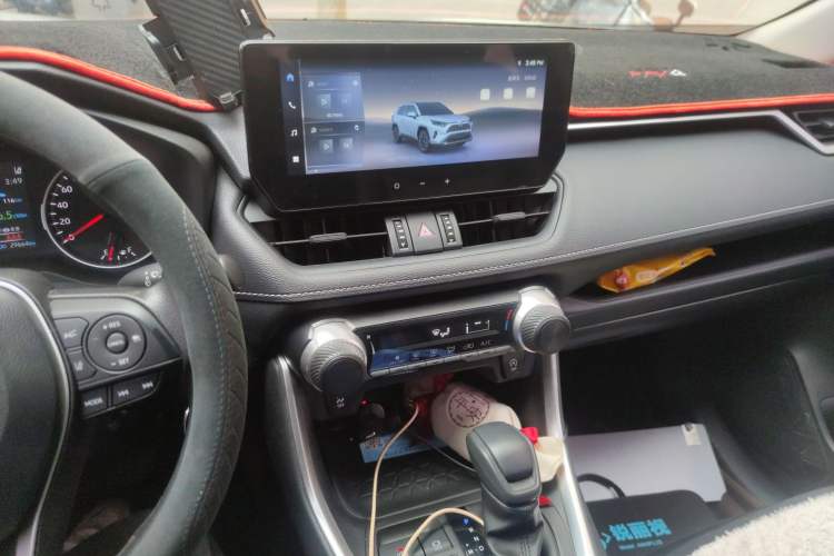 Used Toyota RAV4 2023 2.0L CVT Two-Wheel Drive Urban Edition
