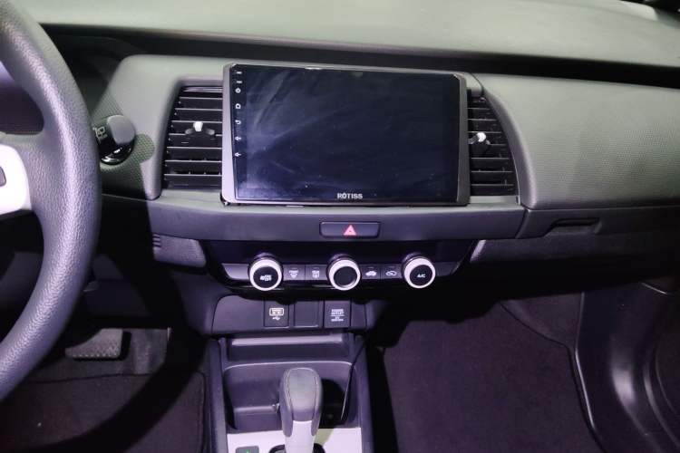 Used Honda Fit 2021 1.5L CVT Trendy Sports Edition Audio And AC Panel