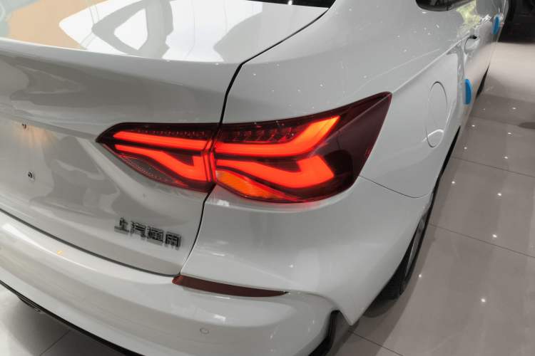 Used Chevrolet Monza 2024 1.5L Dual-Clutch Enjoyment Edition Exterior 3