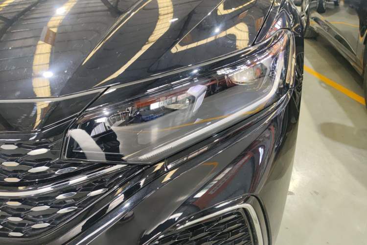 Used Volkswagen Passat 2025 Outstanding Model 380TSI Starry Dragon Edition
