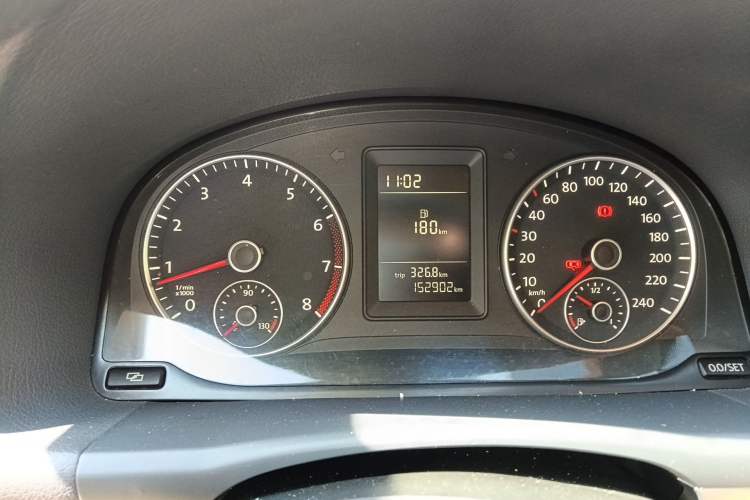 Used Volkswagen Touran 2011 1.4T Manual Zhiya Edition 5 Seats Instrument Cluster