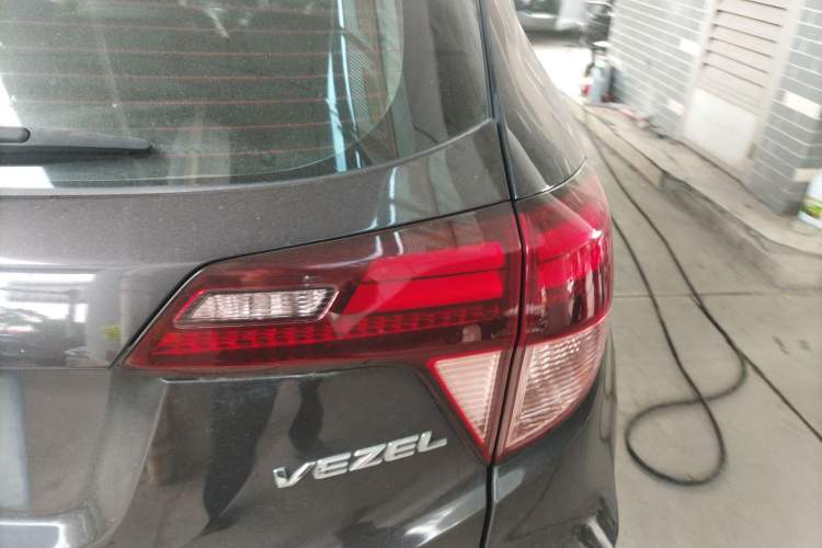 Used Honda Vezel 2018 1.5L CVT 2WD Technology Elite Model
