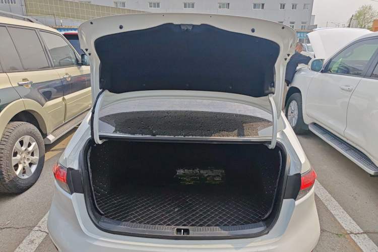 Used Toyota Levin 2023 Revised Version 2.0L Luxury Edition
