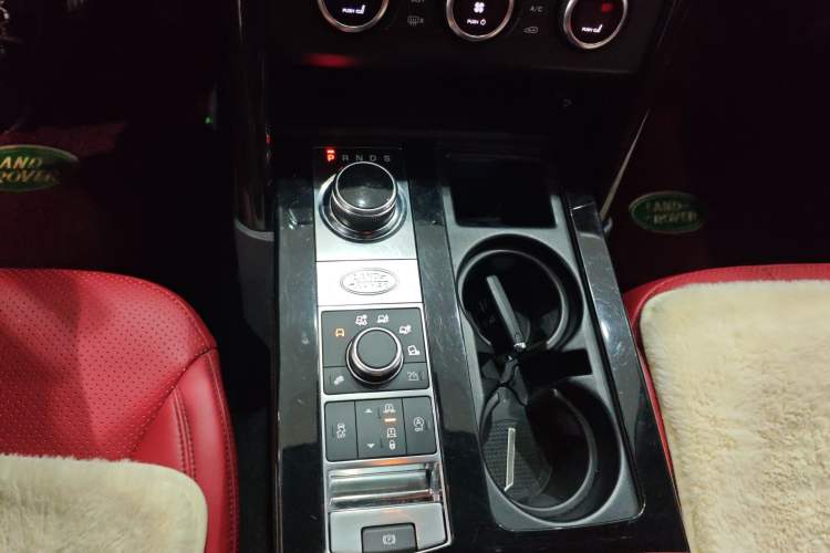 Used Land Rover Discovery 2019 3.0 SC V6 SE
