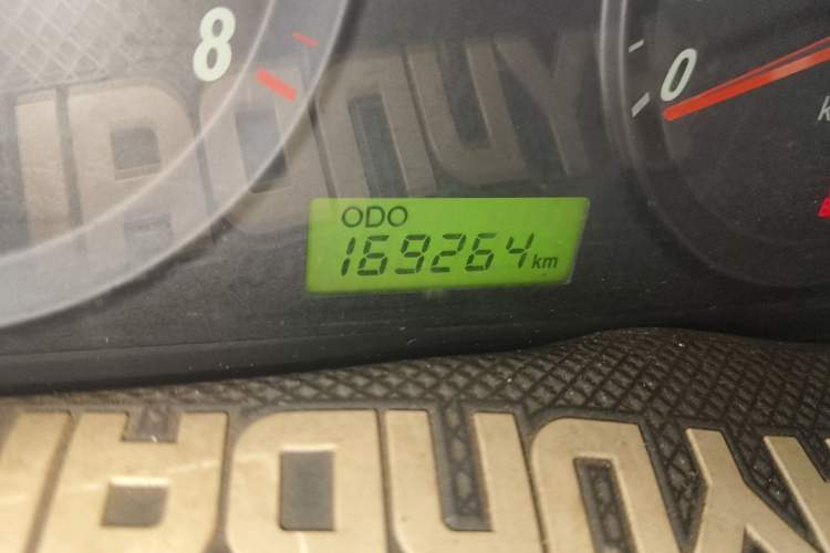 Used Hyundai Elantra 2011 1.6L Manual Comfort Version Odometer Close Up