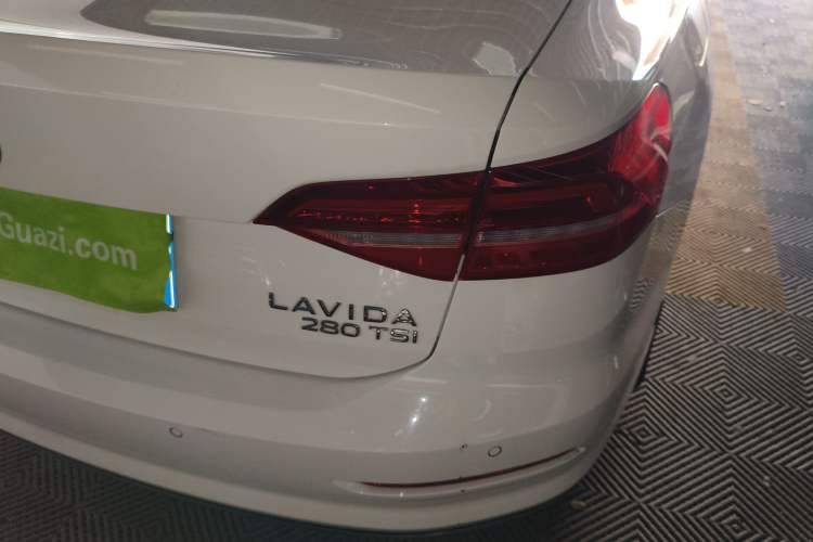 Used Volkswagen Lavida 2021 280TSI DSG Comfort Edition Right Rear Taillight