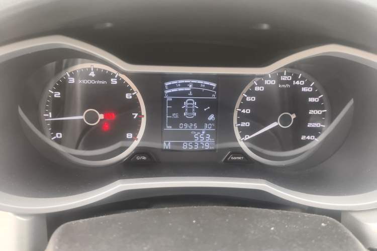 Used Geely Auto Emgrand GL 2017 1.8L Manual Elite Model
