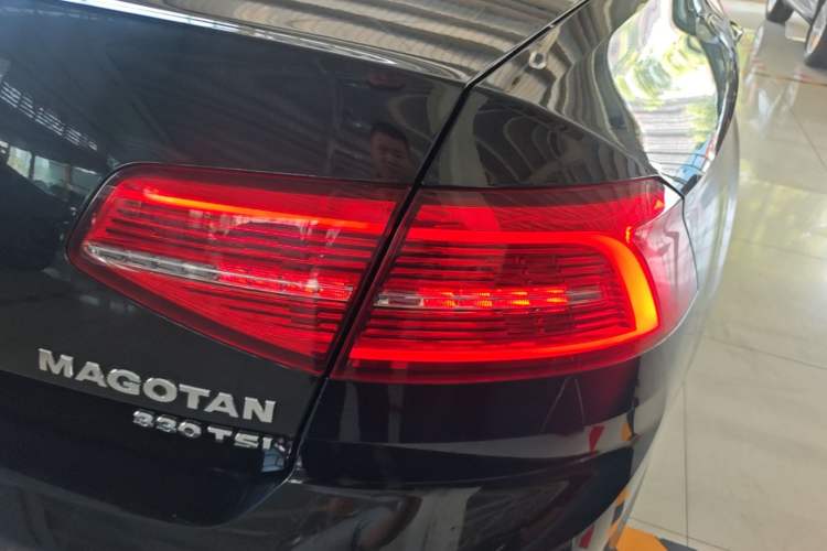 Used Volkswagen Magotan 2018 Facelift 330TSI DSG Luxury Model