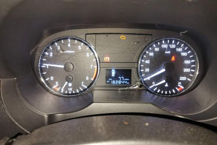 Used JAC Refine M3 2015 Maker Edition 1.6L Luxury Smart Version