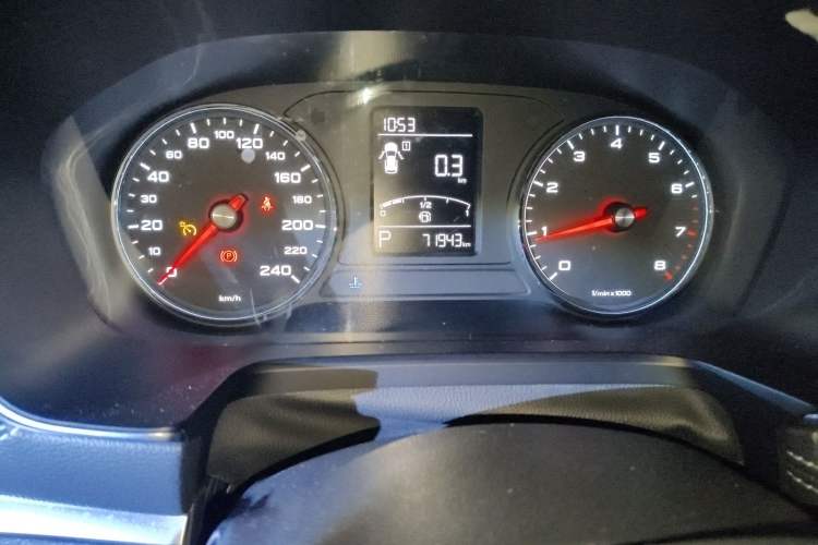 Used Roewe RX5 2016 20T Two-Wheel Drive Automatic Flagship Edition
