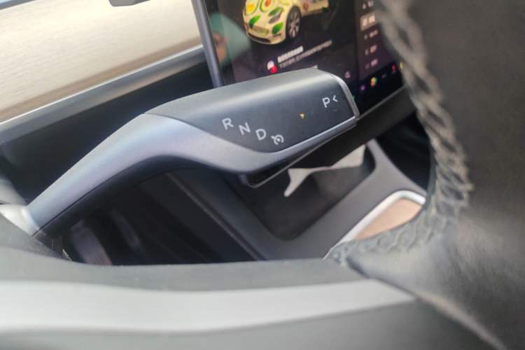 Used Tesla Model Y 2022 Long-Range All-Wheel-Drive Version Gear Lever