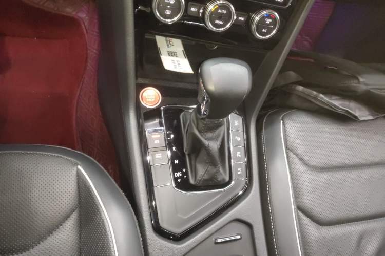 Used Volkswagen Tiguan L 2021 330TSI Automatic Two-Wheel Drive R-Line Flagship Edition
