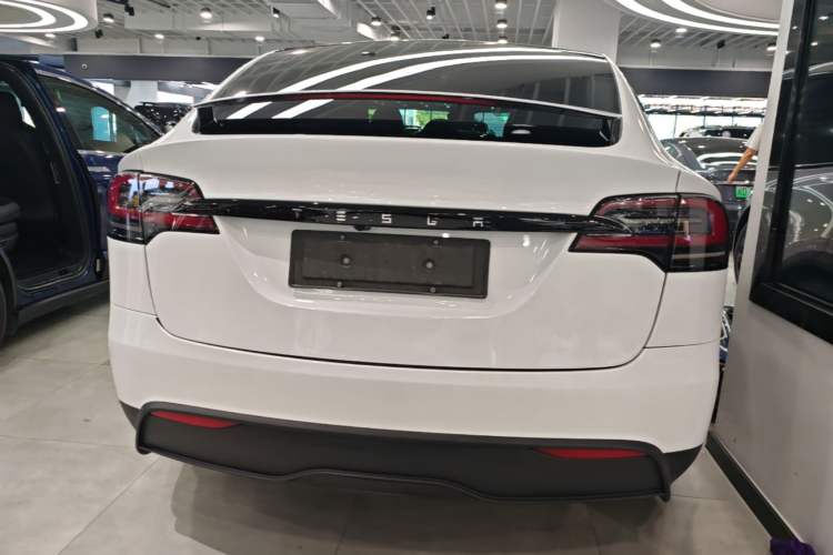 Used Tesla Model X 2023 Dual-Motor All-Wheel-Drive Version
