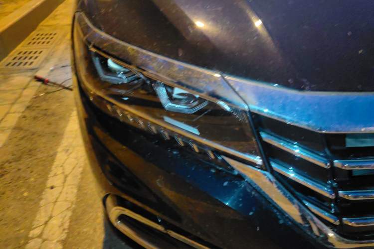 Used Volkswagen Passat 2020 Revised Version 330TSI Luxury Edition China VI Standard