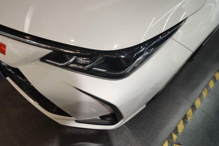 Used Toyota Corolla 2021 Dual-Motor 1.8L E-CVT Elite Edition
