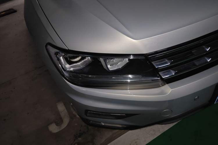 Used Volkswagen Tiguan L 2018 330TSI Automatic Two-Wheel Drive Luxury Edition Right Front Headlight