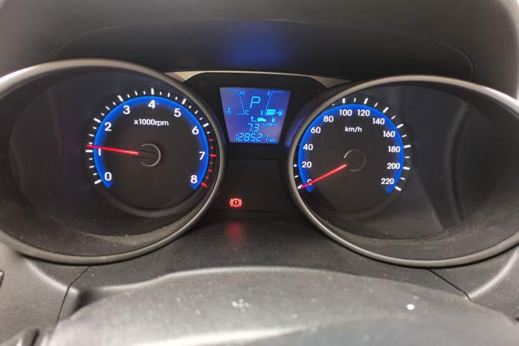 Used Hyundai ix35 2015 2.0L Automatic 2WD Smart Type China IV Instrument Cluster