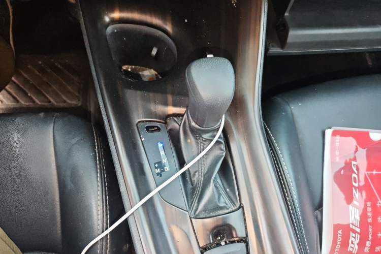 Used Toyota IZOA 2020 2.0L Enjoy Edition Gear Lever