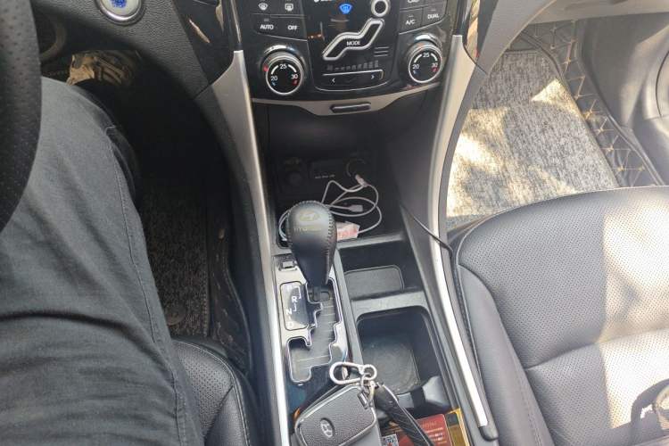 Used Hyundai Sonata 2013 2.0L Automatic Prestige Edition
