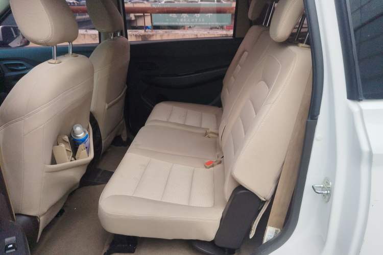 Used Wuling Hongguang 2019 1.5L S Standard Version China VI LAR
