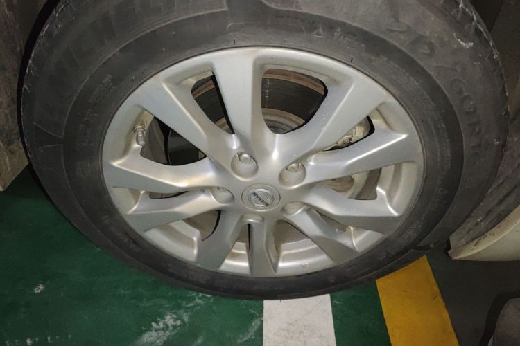Used Nissan Teana 2013 2.5L XL Leading Edition Right Front Wheel Hub