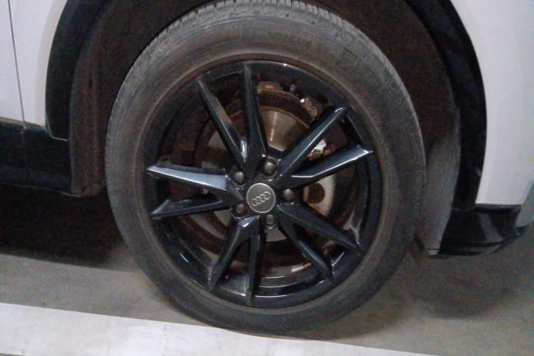 Used Audi Q2L 2021 35 TFSI Progressive Dynamic Edition
