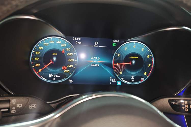 Used Mercedes-Benz GLC 2020 GLC 260 L 4MATIC Luxury Model Instrument Cluster