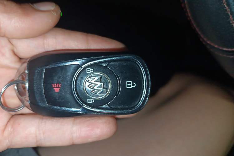 Used Buick Envision 2015 20T Two-Wheel-Drive Leading Model
