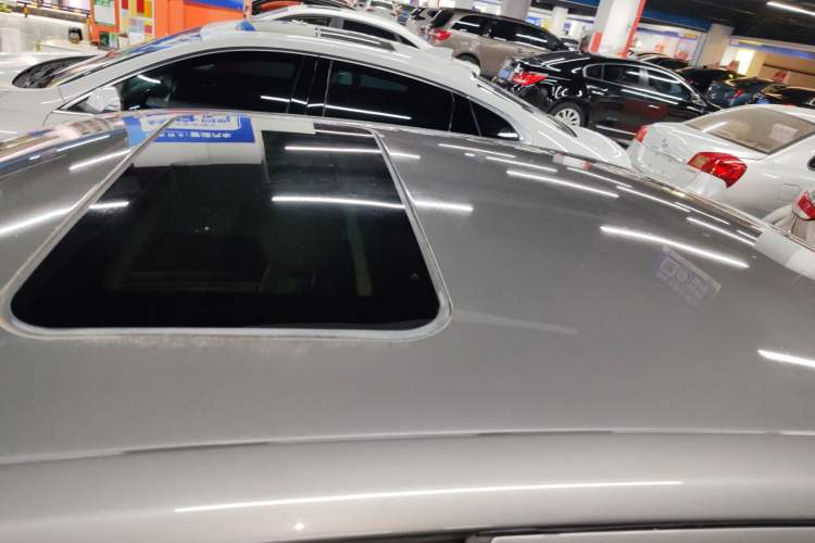 Used Skoda Octavia 2015 Classic Model 1.6L Automatic Elegance Edition
