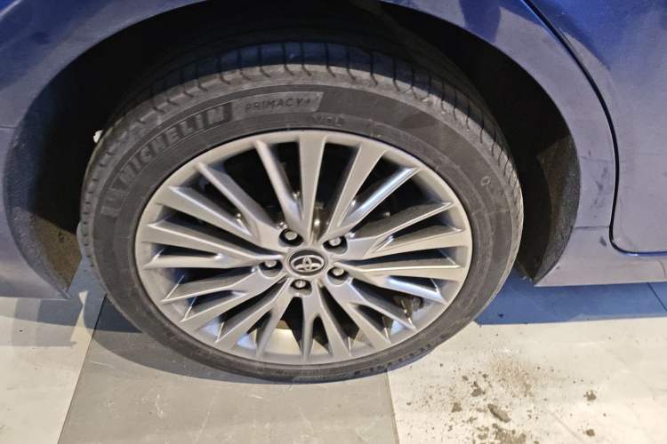 Used Toyota Camry 2019 Dual-Engine 2.5 HG Luxury Edition China VI Standard