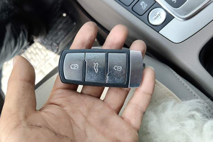 Used Volkswagen Magotan 2013 2.0 TSI Ultimate Model Vehicle Key