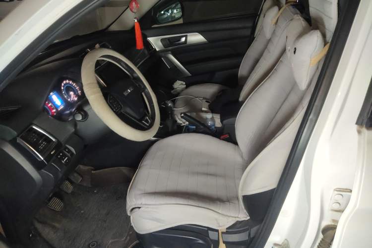 Used Haval H2 2017 Red-Label 1.5T Manual Two-Wheel-Drive Elite Model
