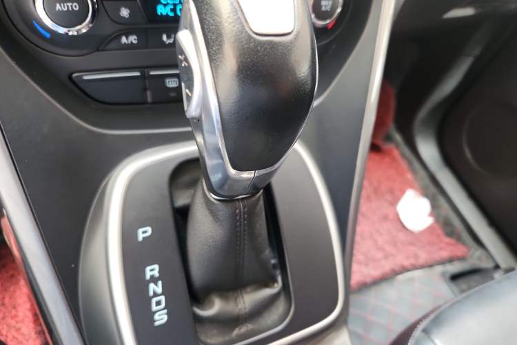 Used Ford Kuga 2015 1.5L GTDi Four-Wheel-Drive Elite Model