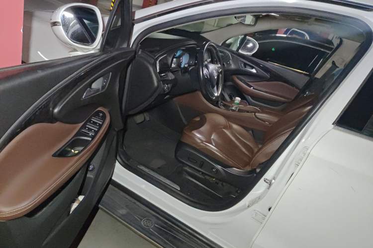 Used Buick Envision 2014 28T Four-Wheel Drive Elite Model
