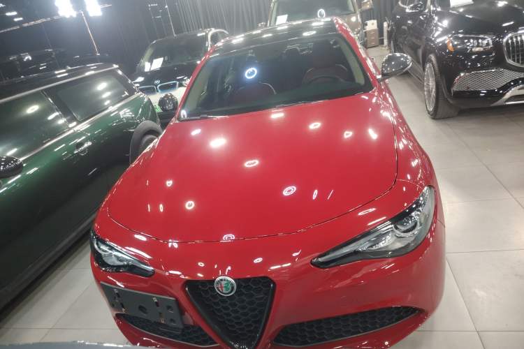Used Alfa Romeo Giulia 2019 2.0T 280HP Luxury Edition