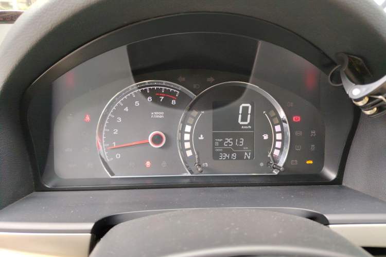Used Roewe 350 2014 1.5L Automatic Xunda Edition Instrument Cluster