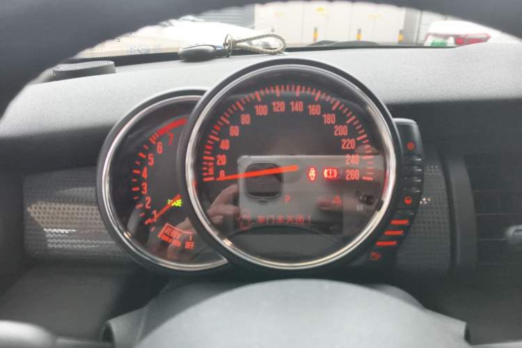 Used MINI 2015 1.5T COOPER Fun Five-Door Edition