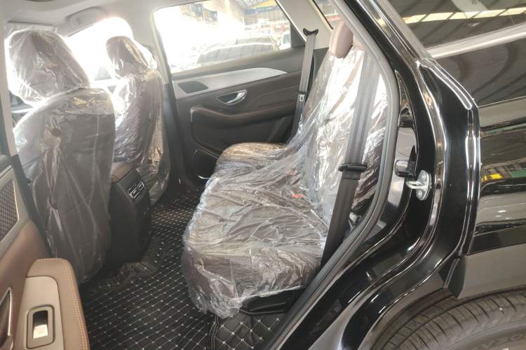 Used JETOUR X90 PLUS 2023 1.6TD DCT Flat-Platform + 5 Seats
