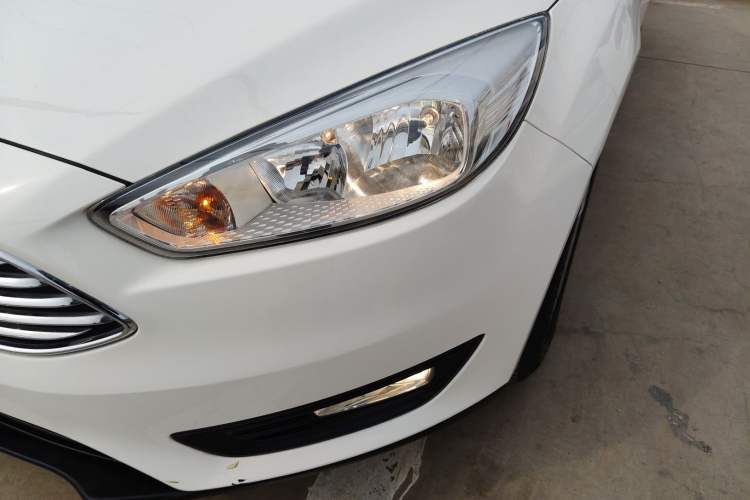 Used Ford Focus 2017 Sedan 1.6L Manual Comfort Plus SmartDrive Edition