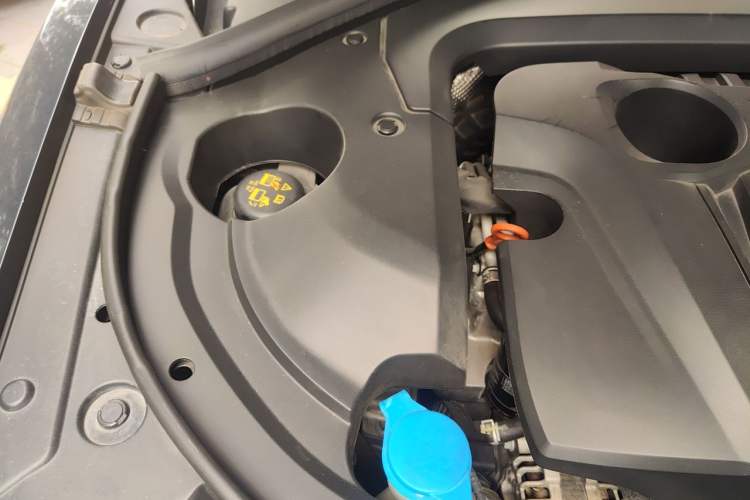 Used Wey VV7 2020 2.0T Flagship Edition Engine Bay Right